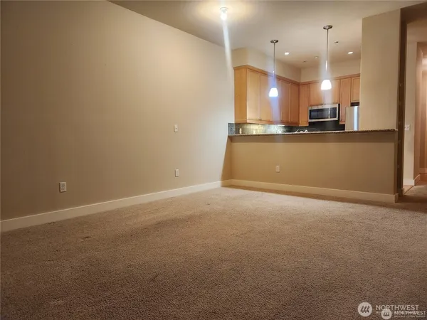 $1,700 | 400 Washington Avenue, Unit 306, Bremerton, WA 98337