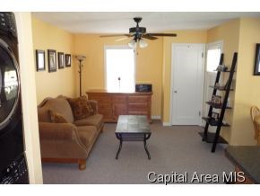 2024 North 21st Street Springfield, IL 62702 - Photo 3 of 16 Gallery Image 3