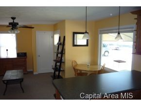 2024 North 21st Street Springfield, IL 62702 - Photo 4 of 16 Gallery Image 4