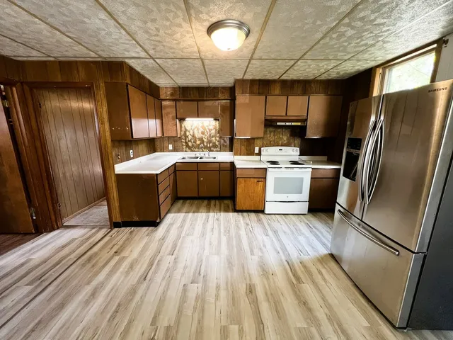 $1,150 | 123 West Waupansie Street, Unit 1, Dwight, IL 60420