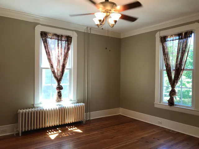 $2,349 | 356 Pennsylvania Avenue, Salem, VA 24153