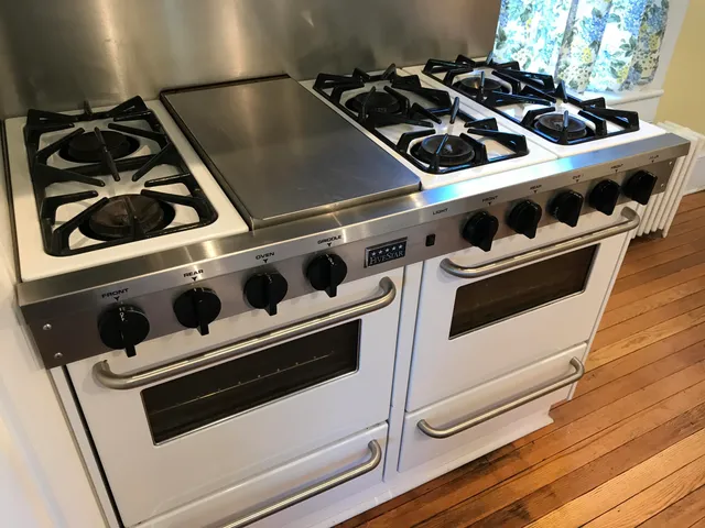 $2,349 | 356 Pennsylvania Avenue, Salem, VA 24153