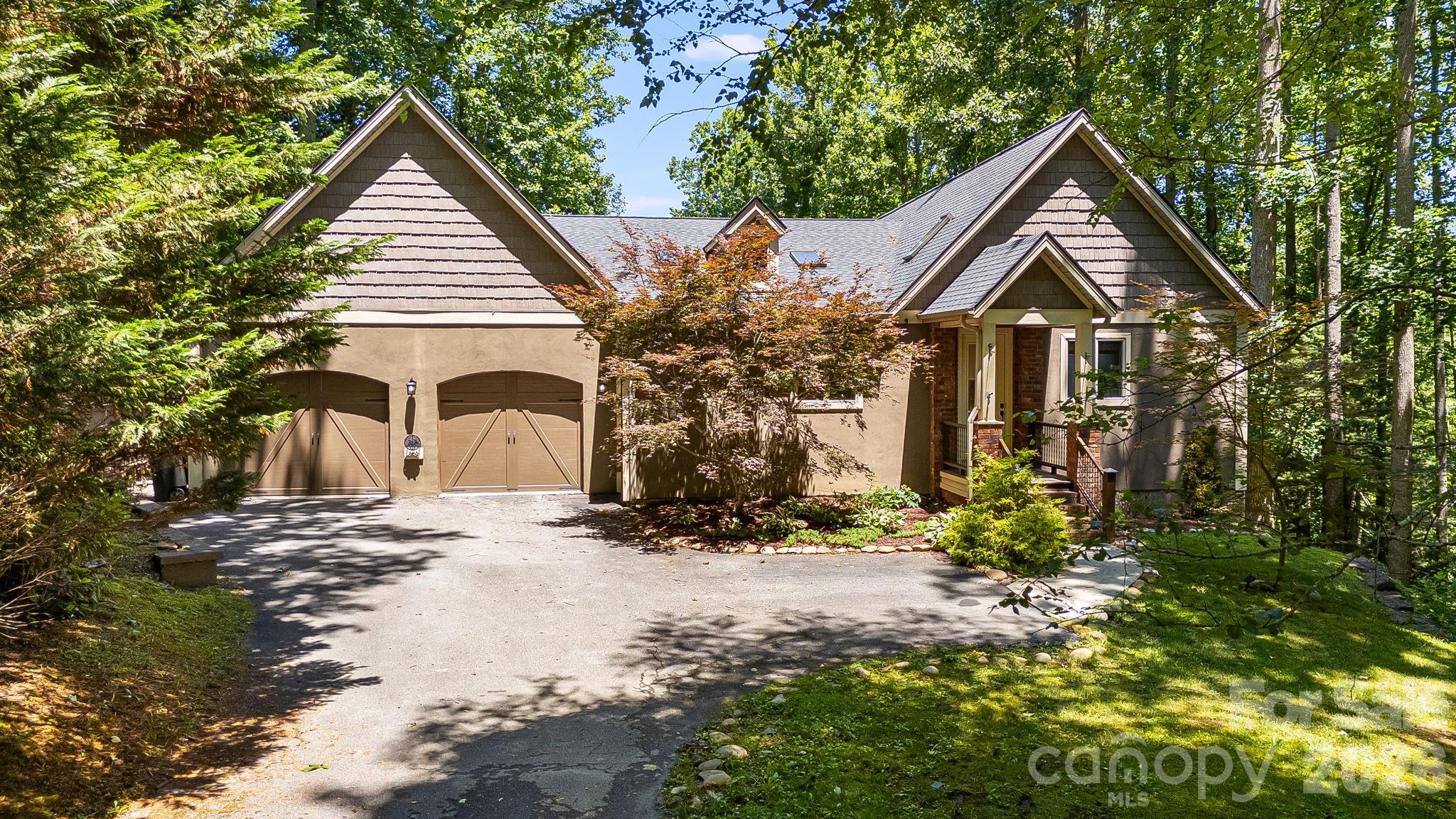 67 Reeses Ridge Court Hendersonville, NC 28739 - Photo 4 of 48 Gallery Image 4