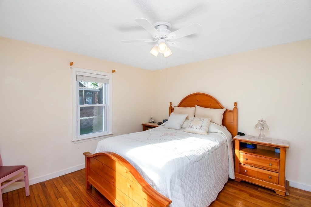 254 Nottingham Street Springfield, MA 01104 - Photo 7 of 31