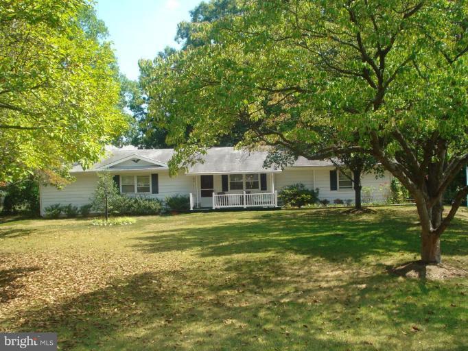 1807 Longwood Road Edgewater, MD 21037 - Photo 1 of 11 Exterior (Main)