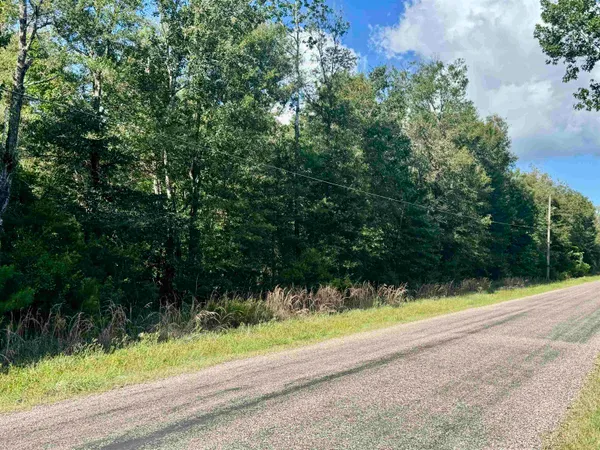 $105,000 | 1555 Bobcat Circle, Orange, TX 77632