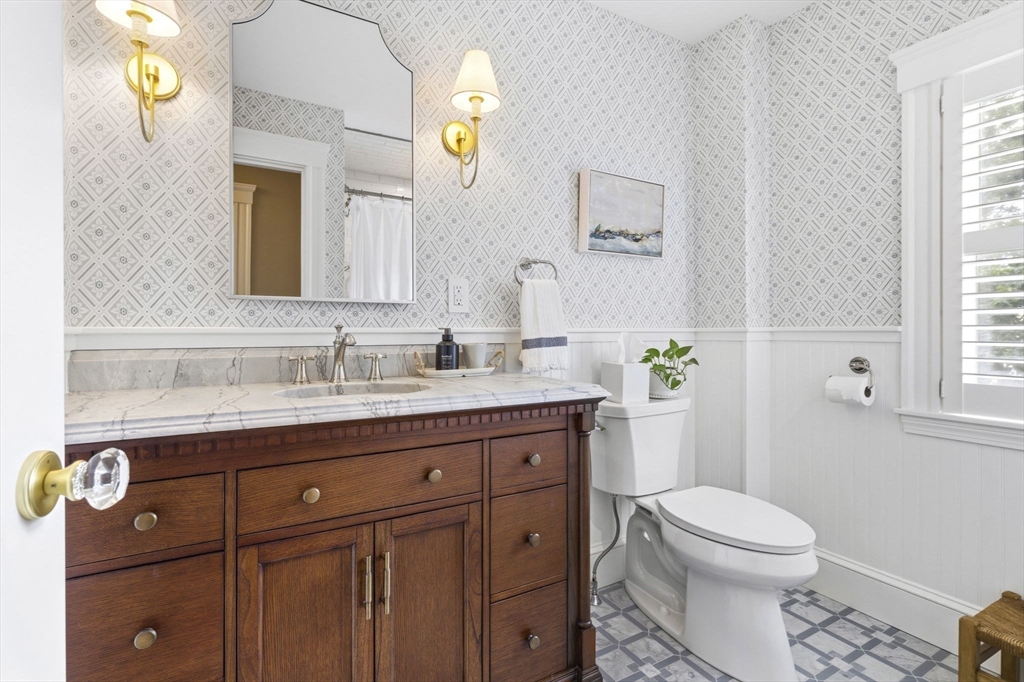 18 Roberts Road Medford, MA 02155 - Photo 28 of 38