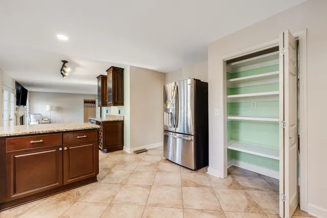 $1,100,000 | 5936 Woodland Hills Drive, Nashville, TN 37211