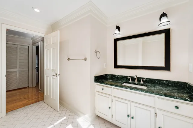 $1,100,000 | 5936 Woodland Hills Drive, Nashville, TN 37211