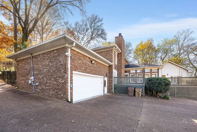 $1,100,000 | 5936 Woodland Hills Drive, Nashville, TN 37211