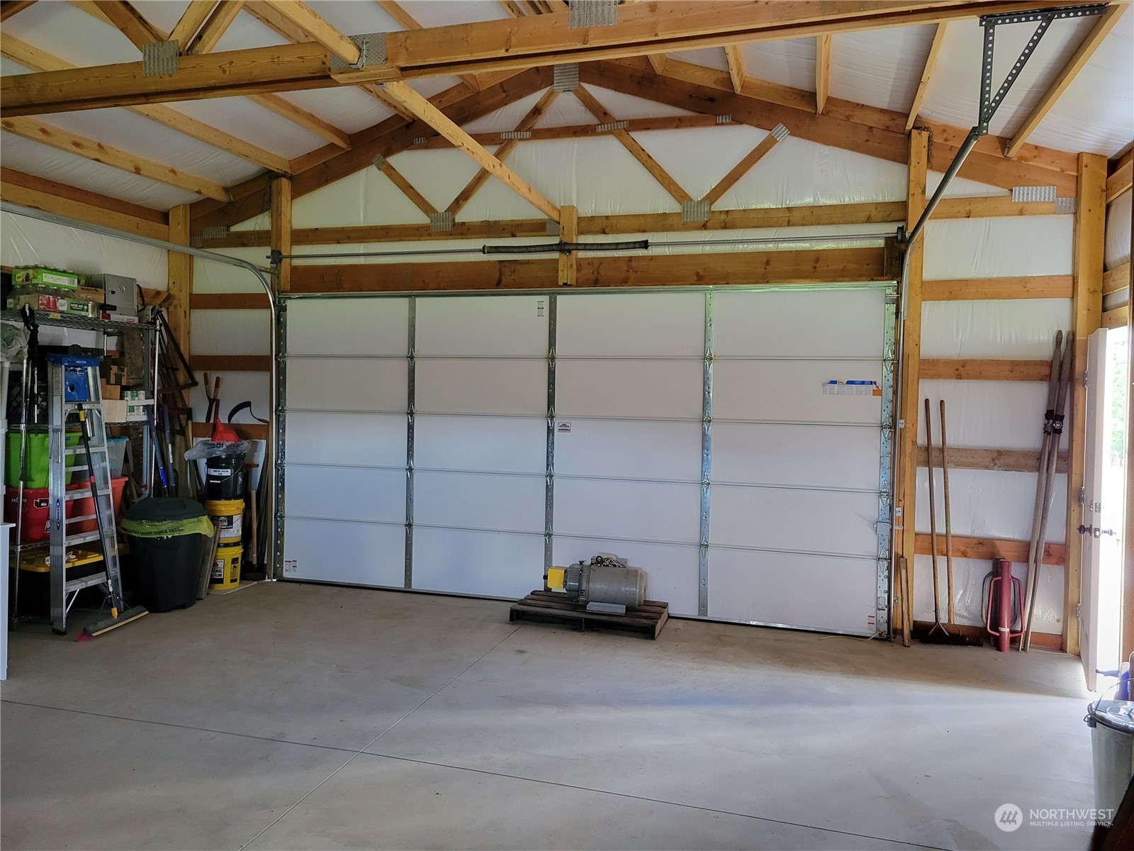 5099 M Allen Road Springdale, WA 99173 - Photo 20 of 38 a view of a garage