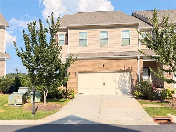 $2,600 | 2005 Manor Pointe Drive, Cumming, GA 30041