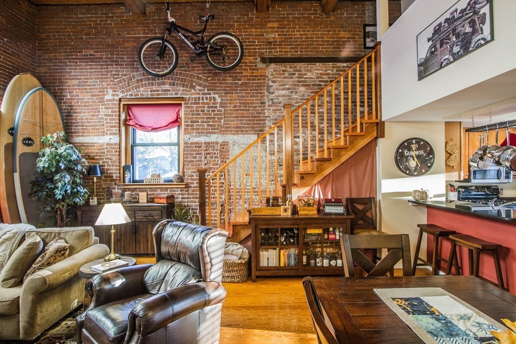 1 Envelope Terrace, Unit TH5 Worcester, MA 01604 - Photo 1 of 28 Gallery Image 1