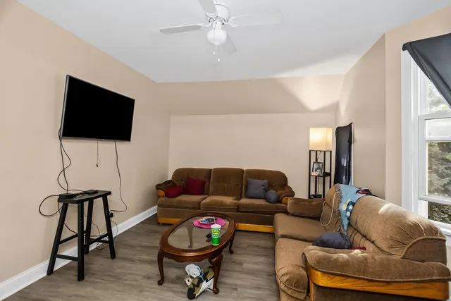 $649,900 | 4028 West Waveland Avenue, Chicago, IL 60641