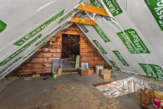 $649,900 | 4028 West Waveland Avenue, Chicago, IL 60641