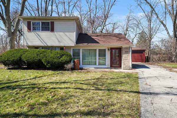 $185,000 | 8 Mantua Court, Park Forest, IL 60466