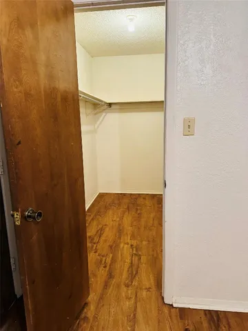 $1,325 | 907 Milford Way, Unit A, Austin, TX 78745