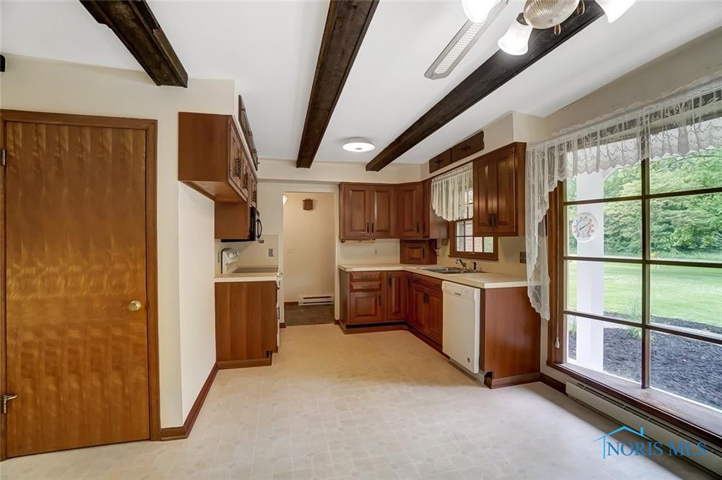 6495 Five Point Road Perrysburg, OH 43551 - Photo 14 of 35 Gallery Image 14