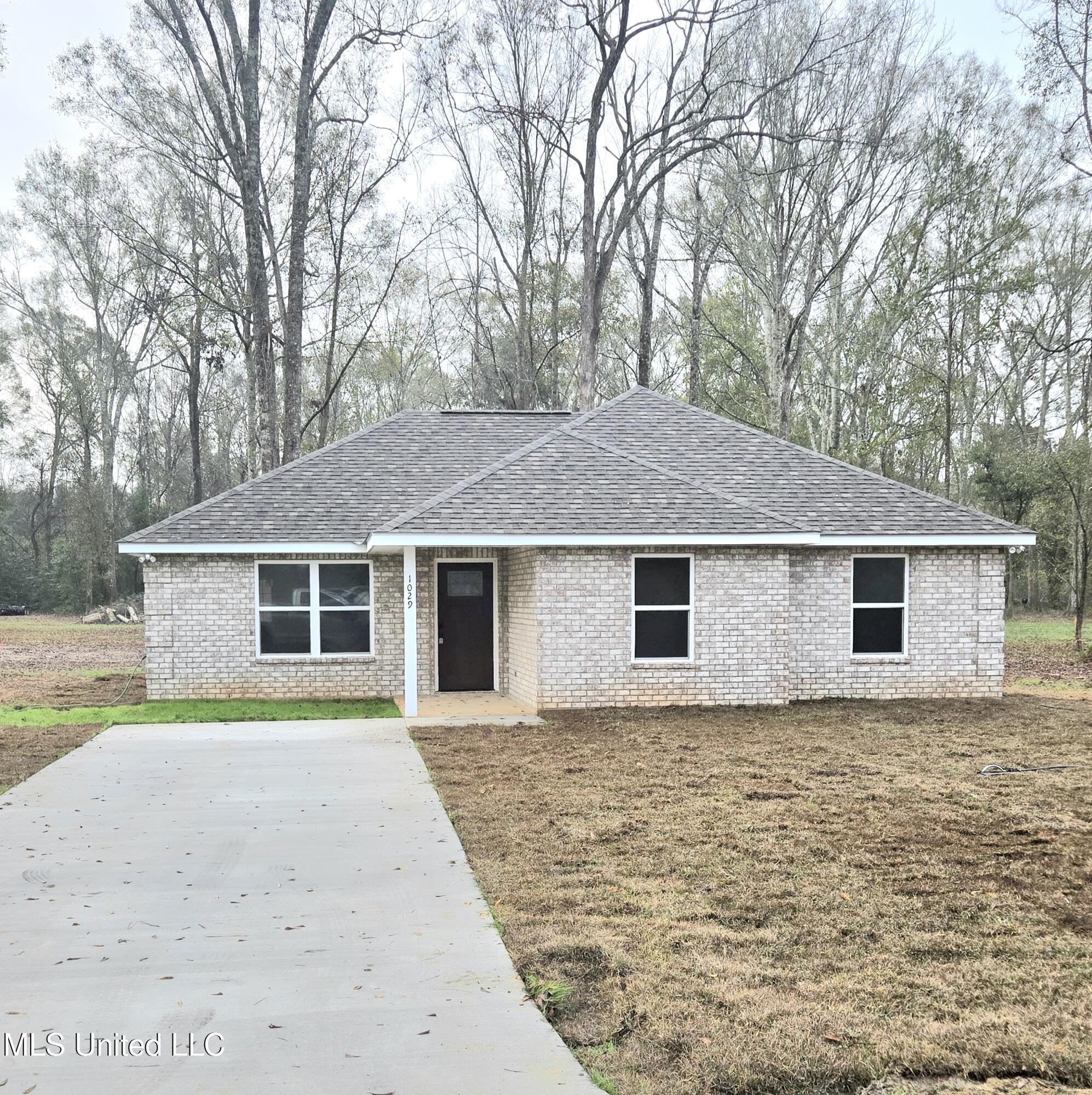 1029 Neal Road Picayune, MS 39466 - Photo 1 of 1 Front Of House