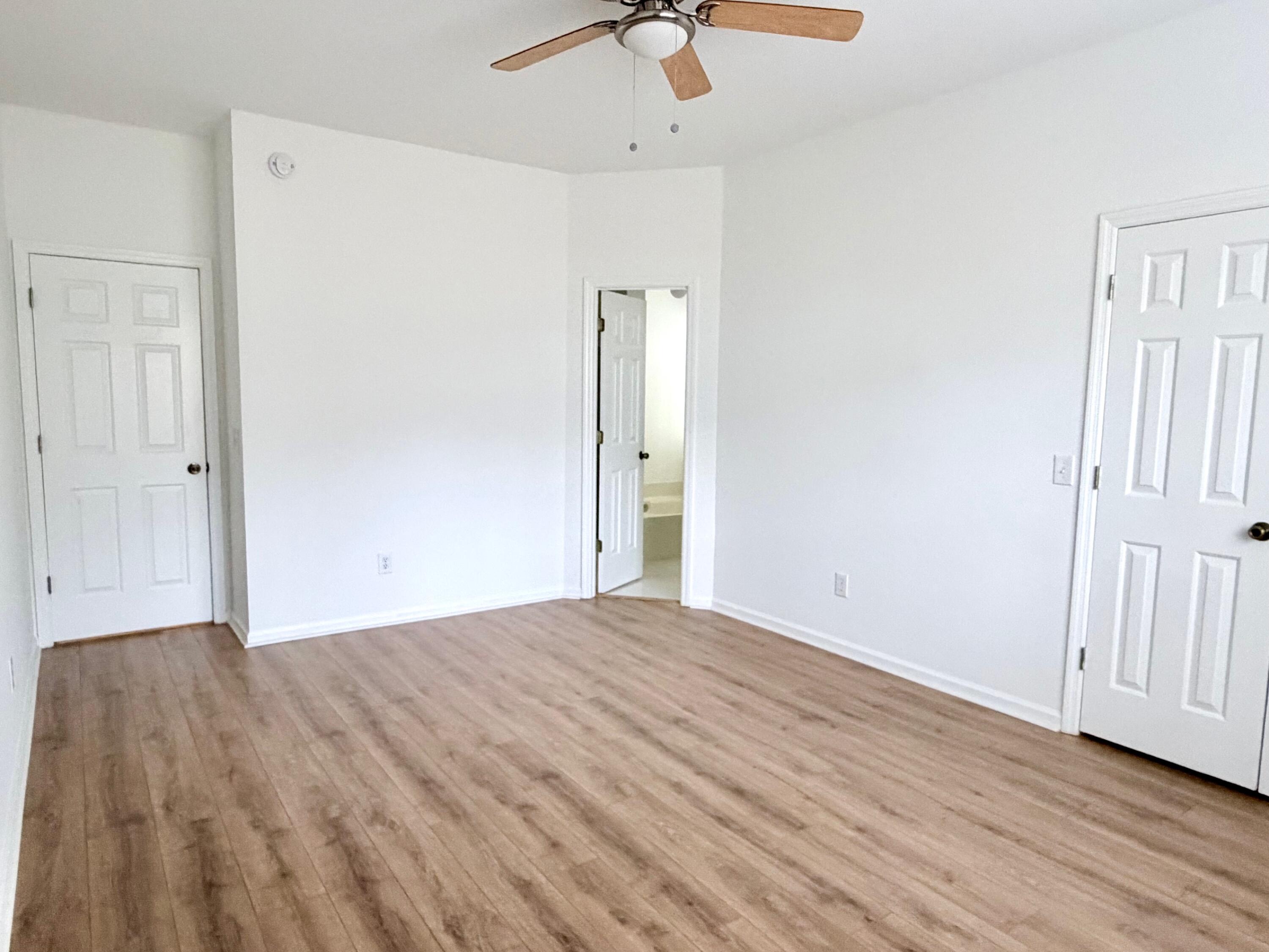 267 Mossy Oak Way Mount Pleasant, SC 29464 - Photo 11 of 27 Large Main bedroom