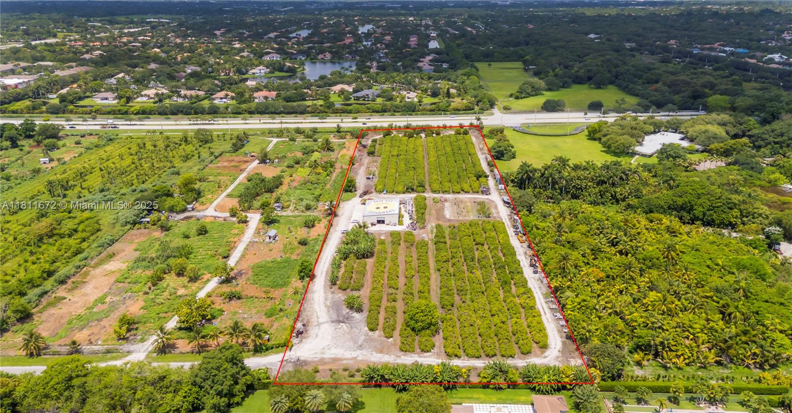 4077 Southwest 121st Terrace Davie, FL 33330 - Photo 40 of 85 a view of an outdoor space
