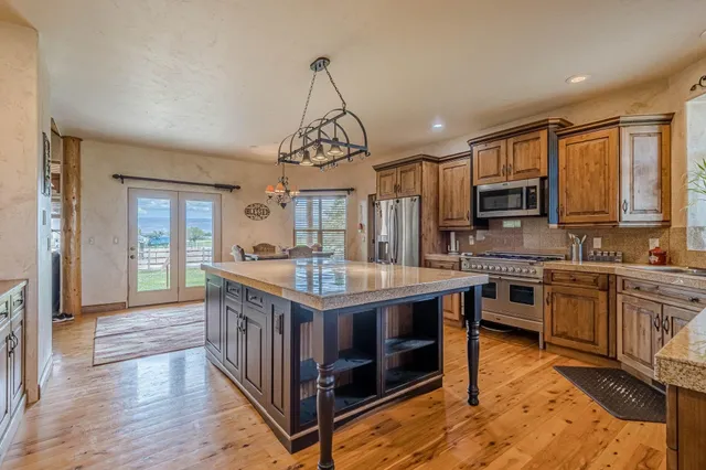 $1,900,000 | 2325 I Road, Grand Junction, CO 81505