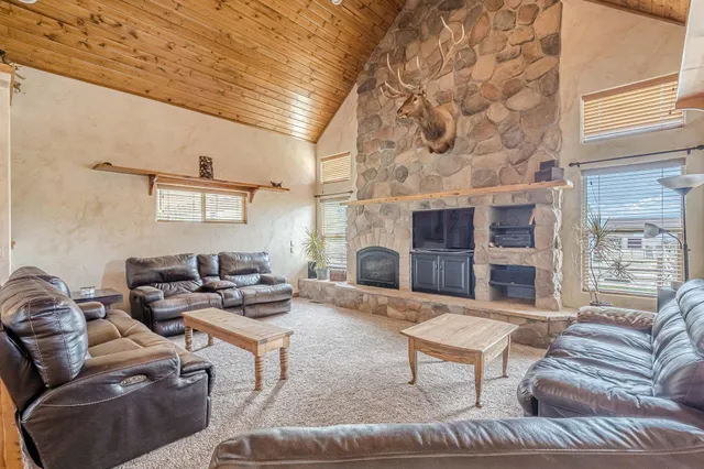 $1,900,000 | 2325 I Road, Grand Junction, CO 81505