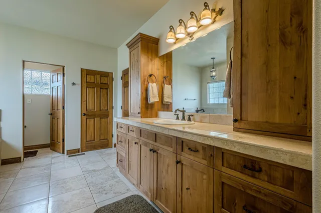 $1,900,000 | 2325 I Road, Grand Junction, CO 81505