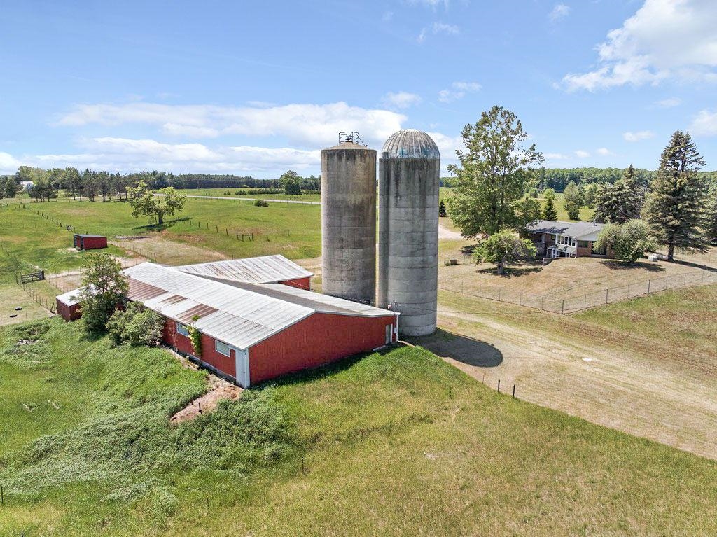 1902 North 29 Road Cadillac, MI 49601 - Photo 44 of 87
