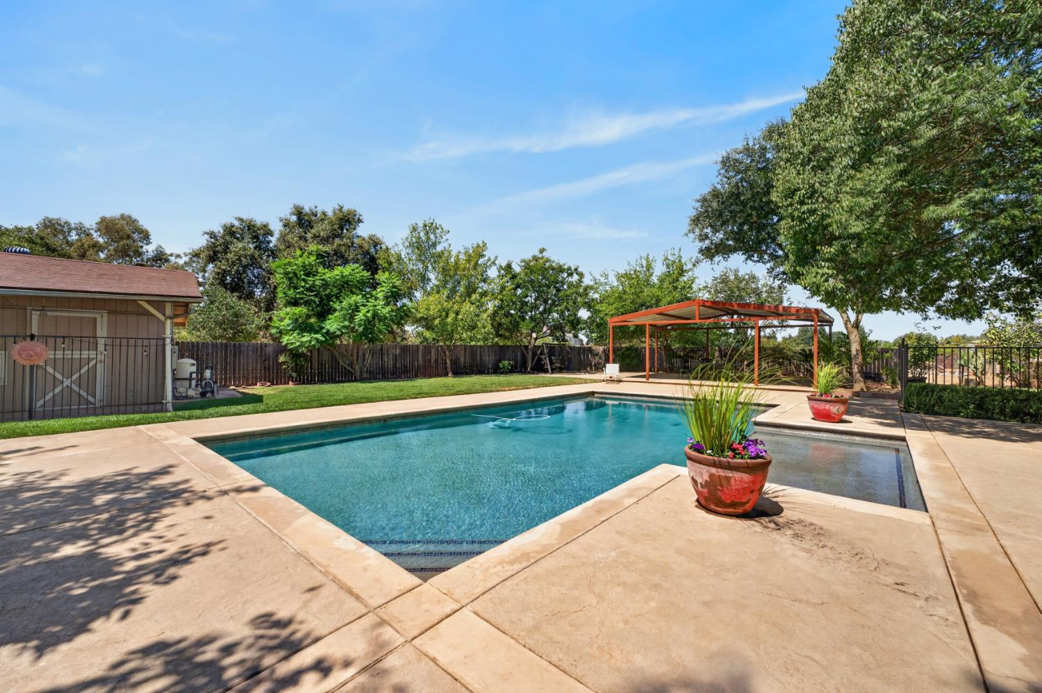 8986 Mooney Road Elk Grove, CA 95624 - Photo 4 of 92 Gallery Image 4