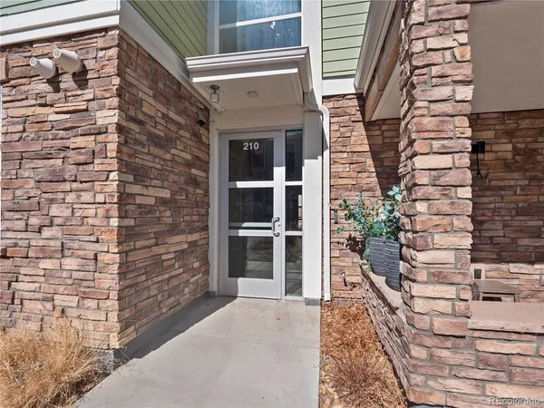 $450,000 | 210 South Cherrywood Drive, Unit 303, Lafayette, CO 80026