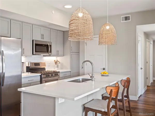 $450,000 | 210 South Cherrywood Drive, Unit 303, Lafayette, CO 80026