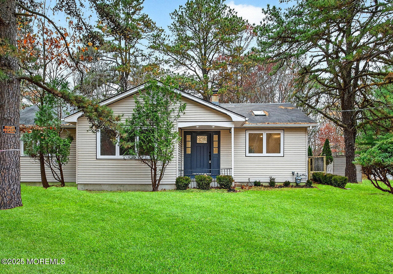 1024 West Farms Road Howell, NJ 07731 - Photo 3 of 26 005_ch1_9163_a_997