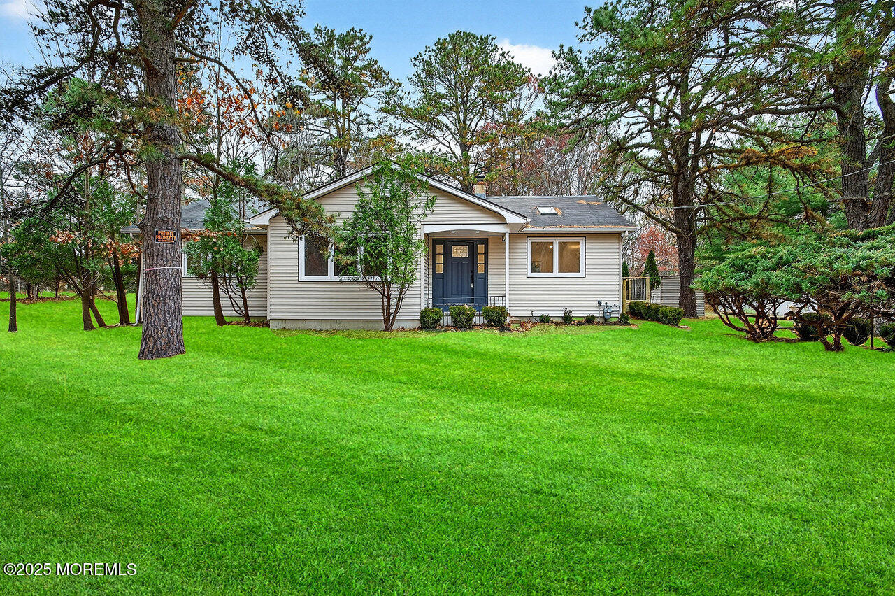 1024 West Farms Road Howell, NJ 07731 - Photo 4 of 26 007_ch1_9163_208