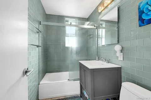 $265,000 | 2550 Independence Avenue, Unit 5P | Spuyten Duyvil