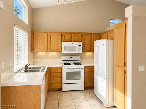 $1,850 | 2521 VÃa Di Autostrada, Henderson, NV 89074