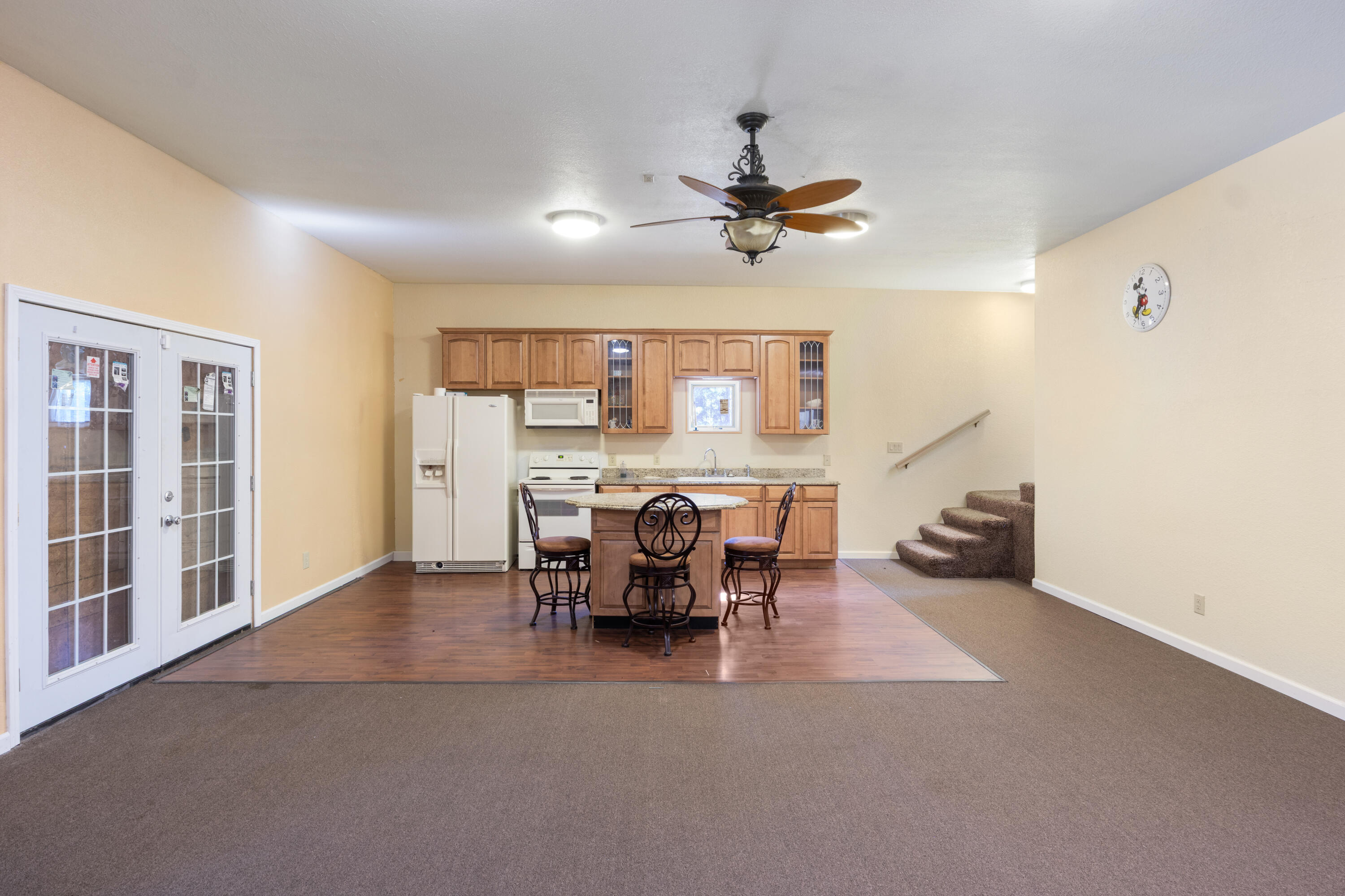 6051 Tupelo Street Crestview, FL 32539 - Photo 13 of 22 Kitchen/Living Area
