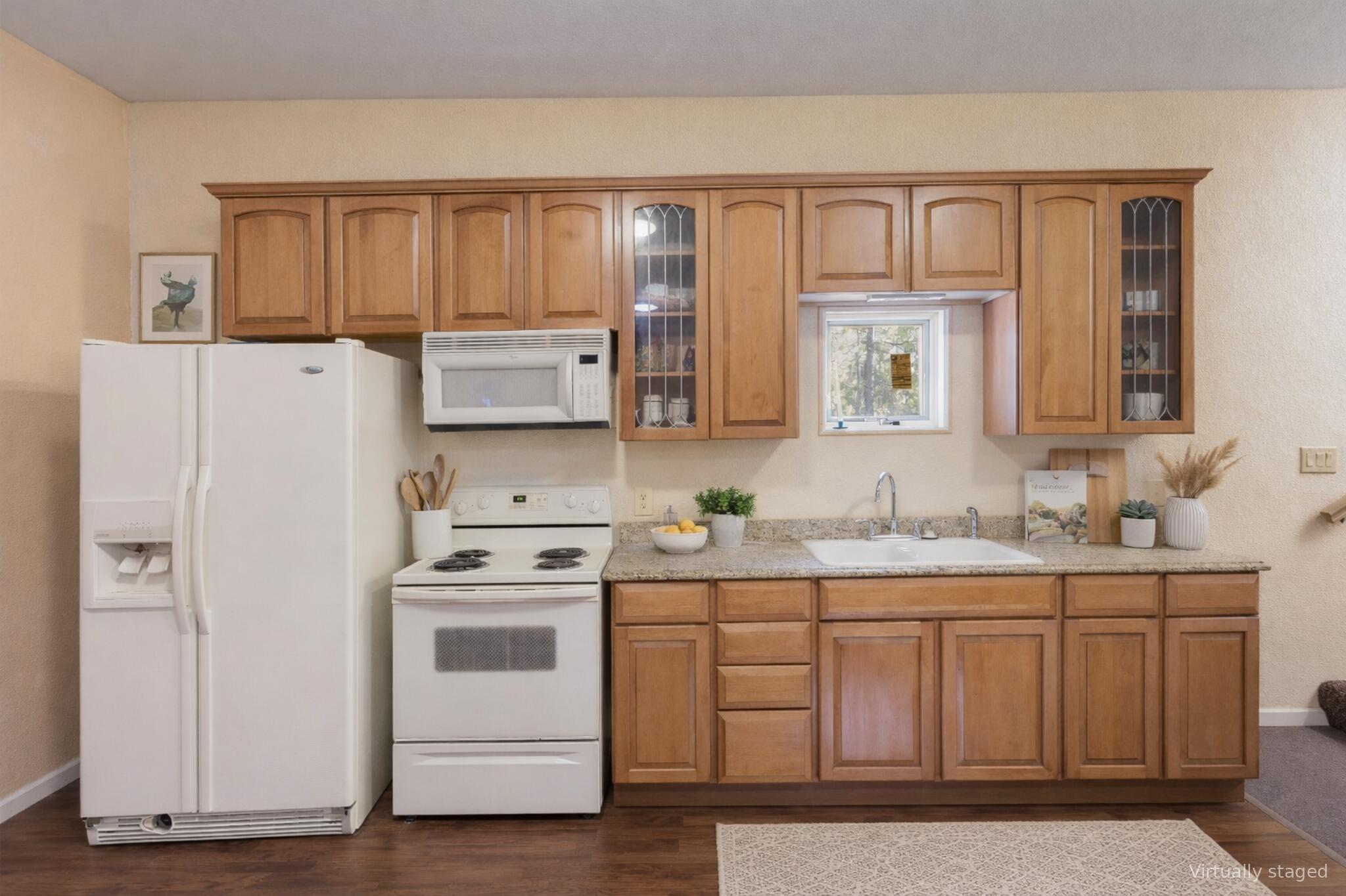 6051 Tupelo Street Crestview, FL 32539 - Photo 14 of 22 Virtually Staged Kitchen