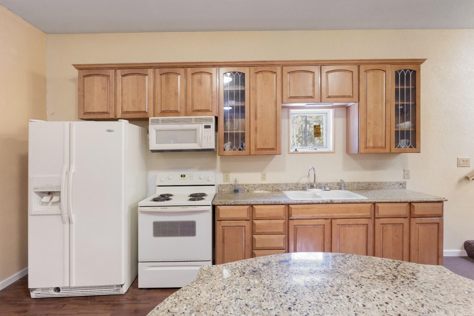 6051 Tupelo Street Crestview, FL 32539 - Photo 15 of 22 Kitchen