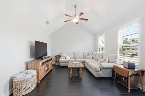 $500,000 | 7394 Old Harding Pike, Nashville, TN 37221
