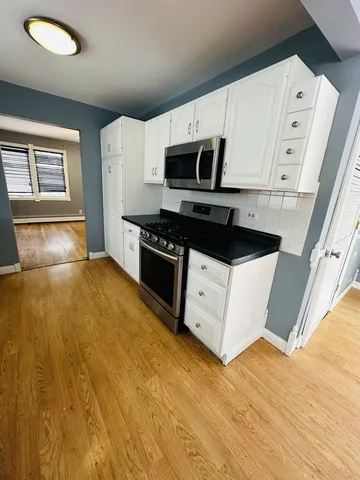 $2,080 | 1940 East Cedarwood Circle, Round Lake Heights, IL 60073