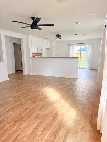 $1,800 | 2918 Beacon Grove Street, Spring, TX 77389