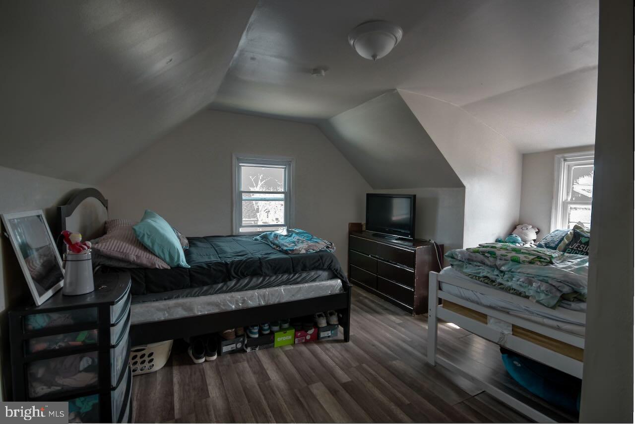 1047 Harrison Street Bristol, PA 19007 - Photo 11 of 21