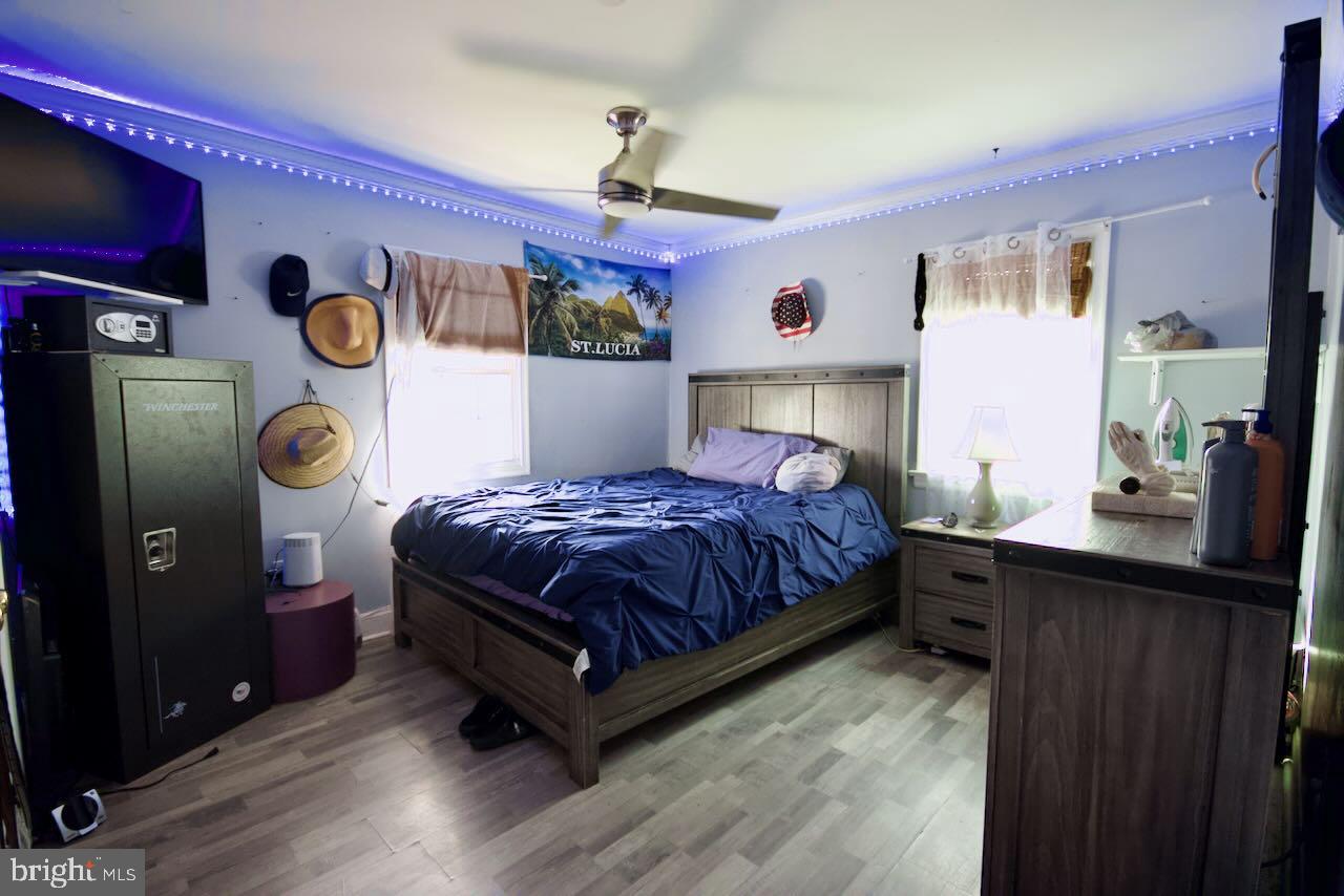 1047 Harrison Street Bristol, PA 19007 - Photo 9 of 21