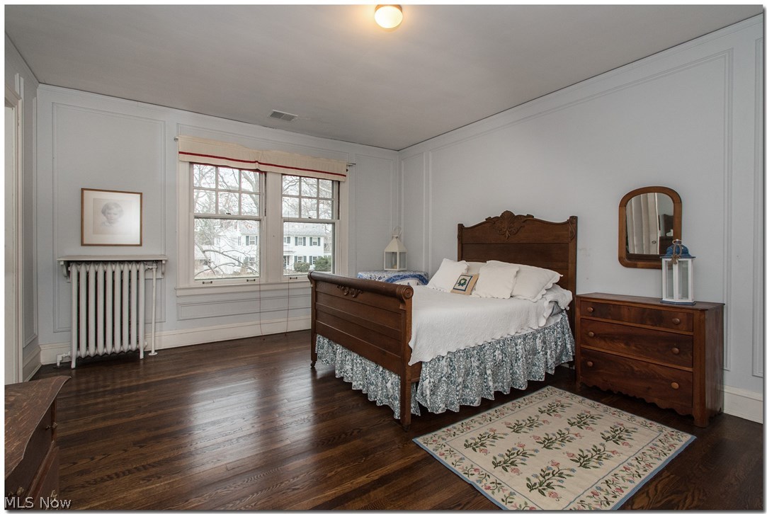 2467 Guilford Road Cleveland, OH 44118 - Photo 27 of 33