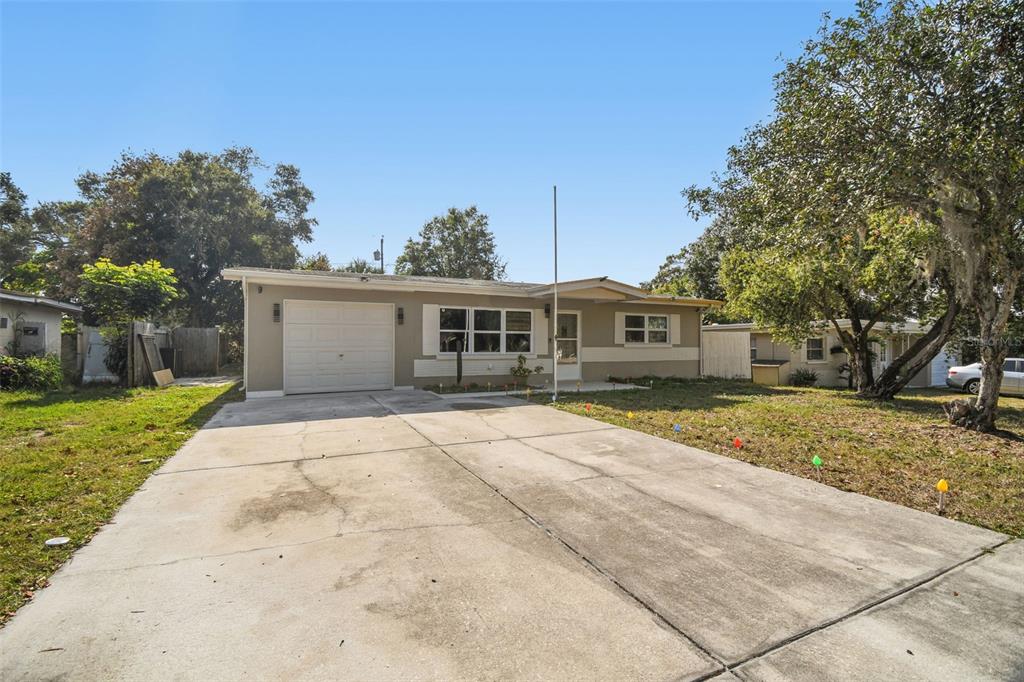 4706 Catherine Street New Port Richey, FL 34652 - Photo 5 of 45 Gallery Image 5