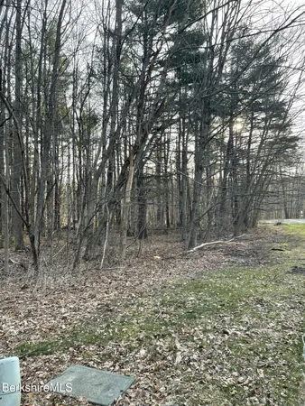 $49,900 | 0 Eastbrook Lane, Pittsfield, MA 01201