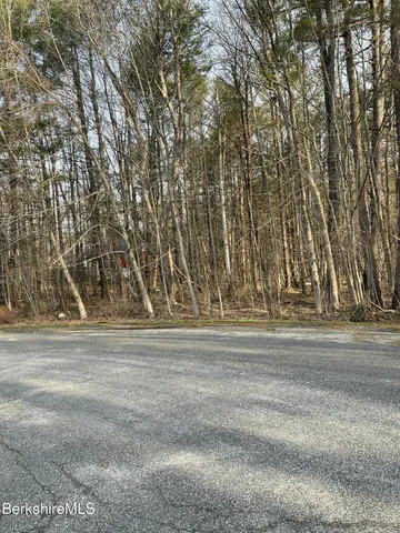 $59,900 | 0 Eastbrook Lane, Pittsfield, MA 01201