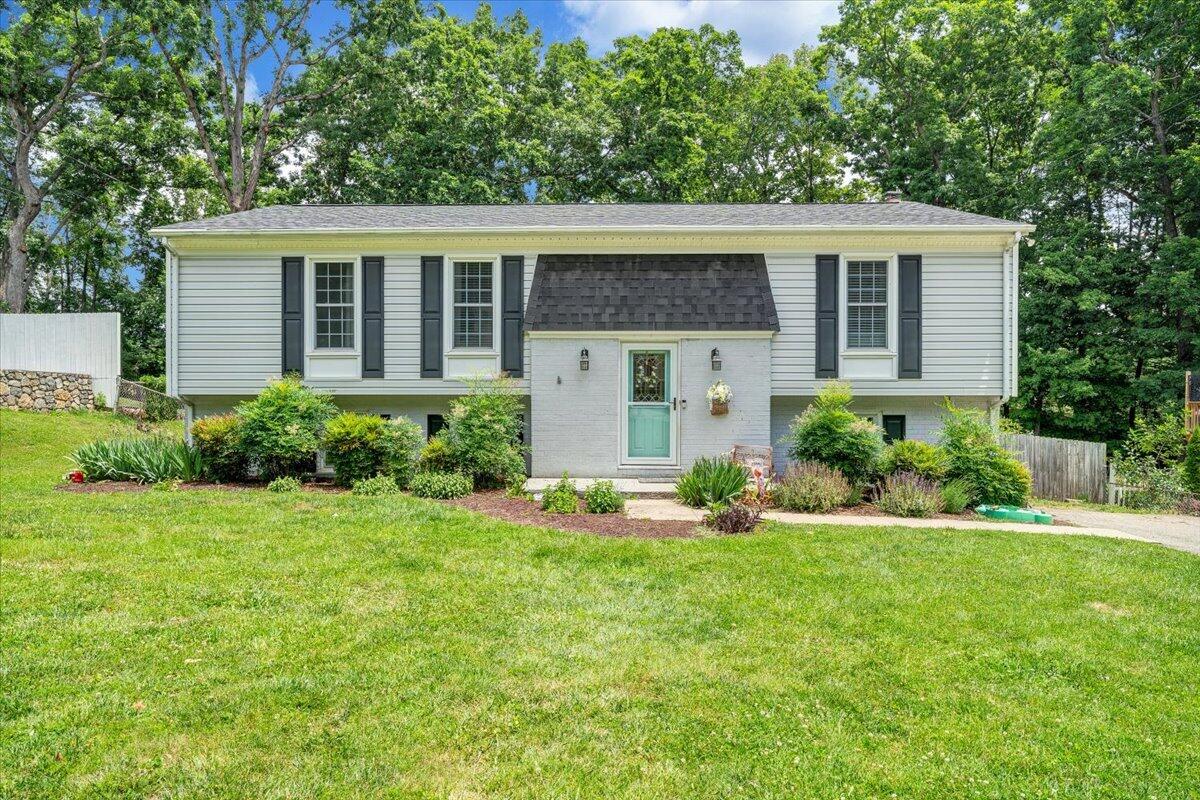 2919 Purple Finch Road Roanoke, VA 24018 - Photo 67 of 69 055-MIB00165