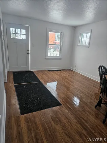 $1,300 | 2003 Virginia Avenue, Niagara Falls, NY 14305